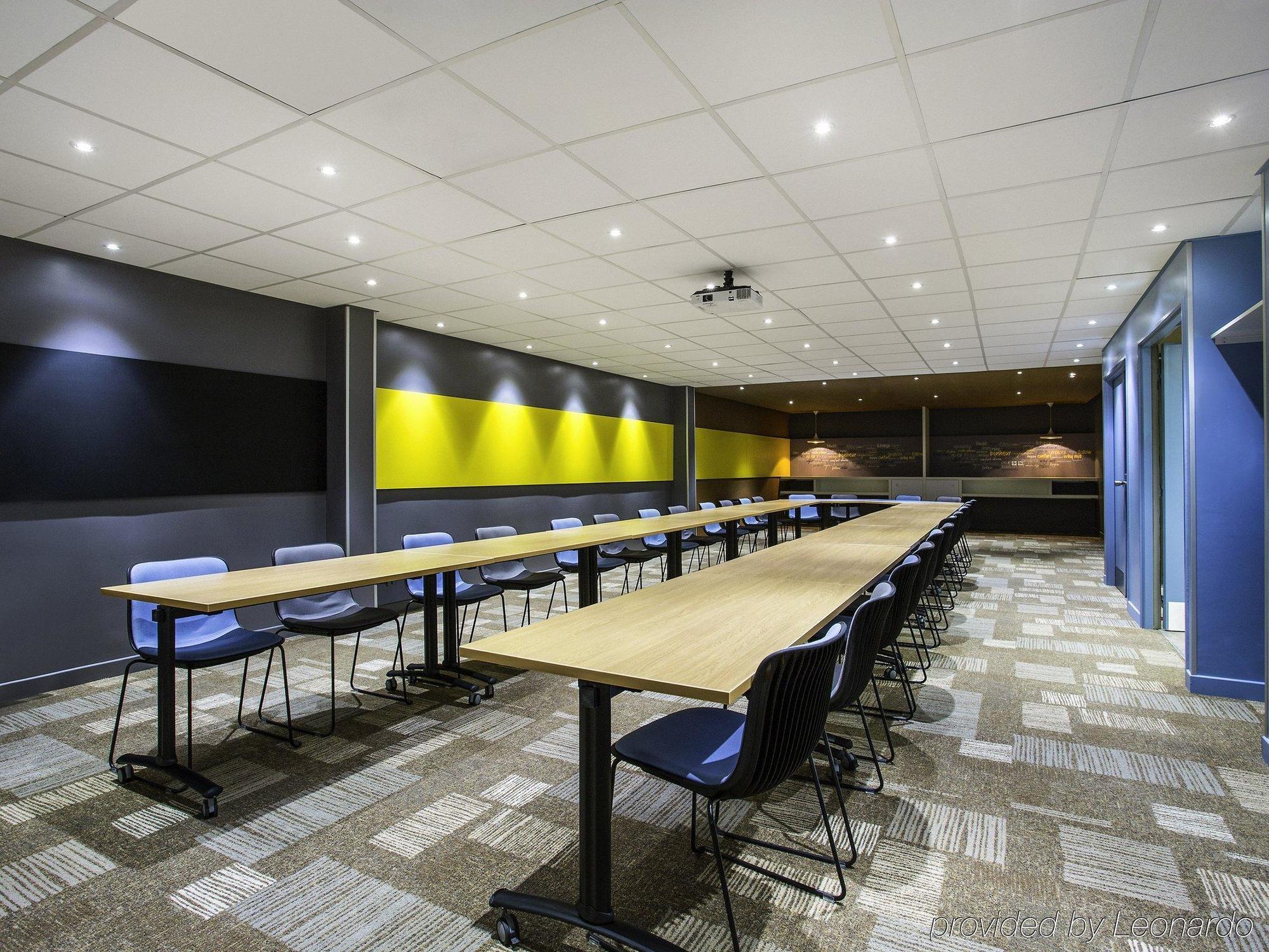 Ibis Saint-denis Stade Ouest 3*